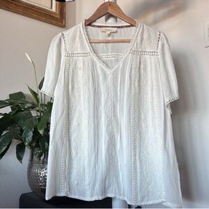 Nurture by Westbound Embroidered Crochet Boho Blouse/Top/shirt Sz L V-Neck